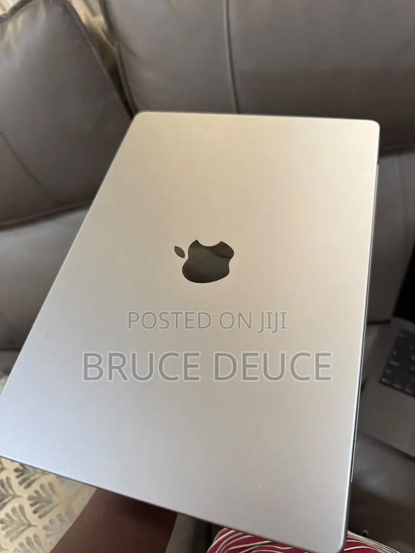 Laptop Apple MacBook Pro 2023 M3 8GB Apple M3 SSD 1T