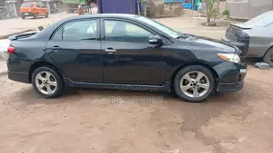 Toyota Corolla 2013 Black
