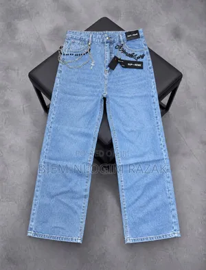 High Quality Supreme Straight Baggy Jeans Available in Stock
