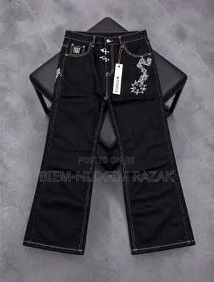 High Quality Supreme Straight Baggy Jeans Available in Stock