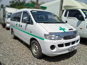 Hyundai H-100 2001 White