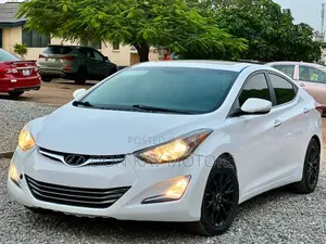 Hyundai Elantra Limited Sedan FWD (1.8L 4cyl 6A) 2016 White