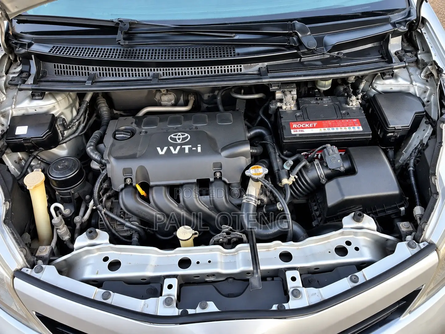 Toyota Yaris LE Hatchback 5dr 2013 Silver