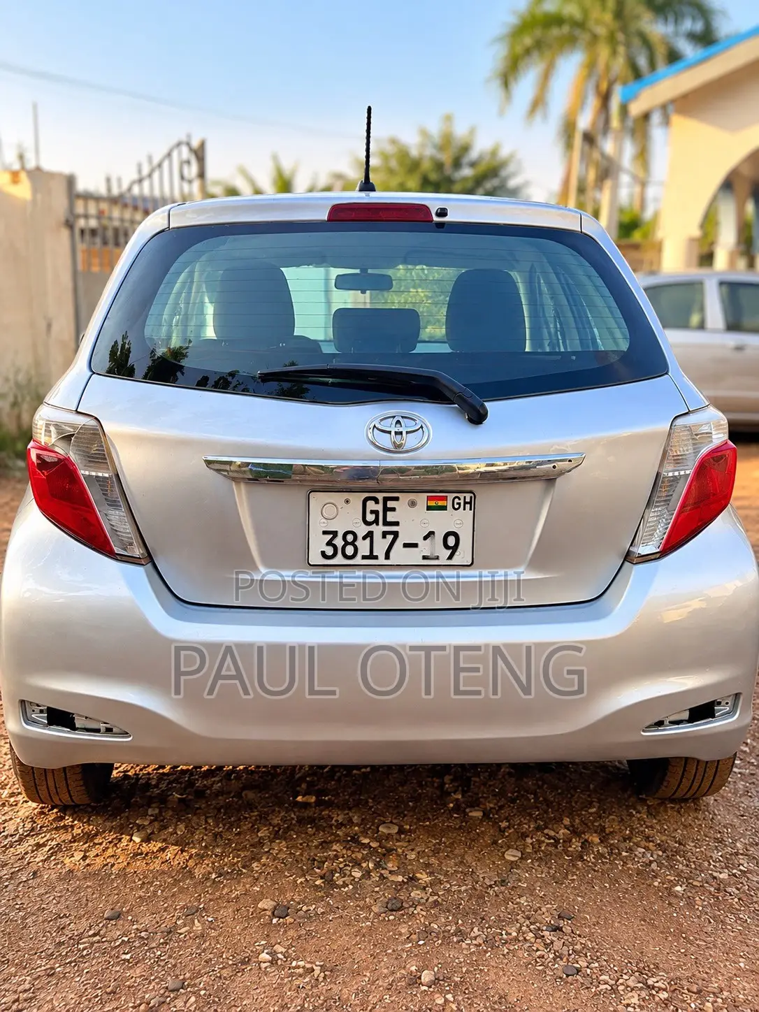 Toyota Yaris LE Hatchback 5dr 2013 Silver