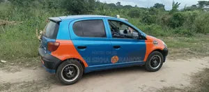 Toyota Yaris 2010 Blue