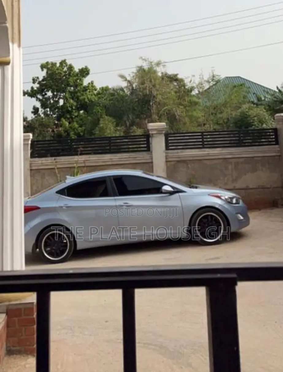 Hyundai Elantra Limited Sedan FWD (1.8L 4cyl 6A) 2013 Blue