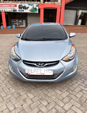 Hyundai Elantra Limited Sedan FWD (1.8L 4cyl 6A) 2013 Blue