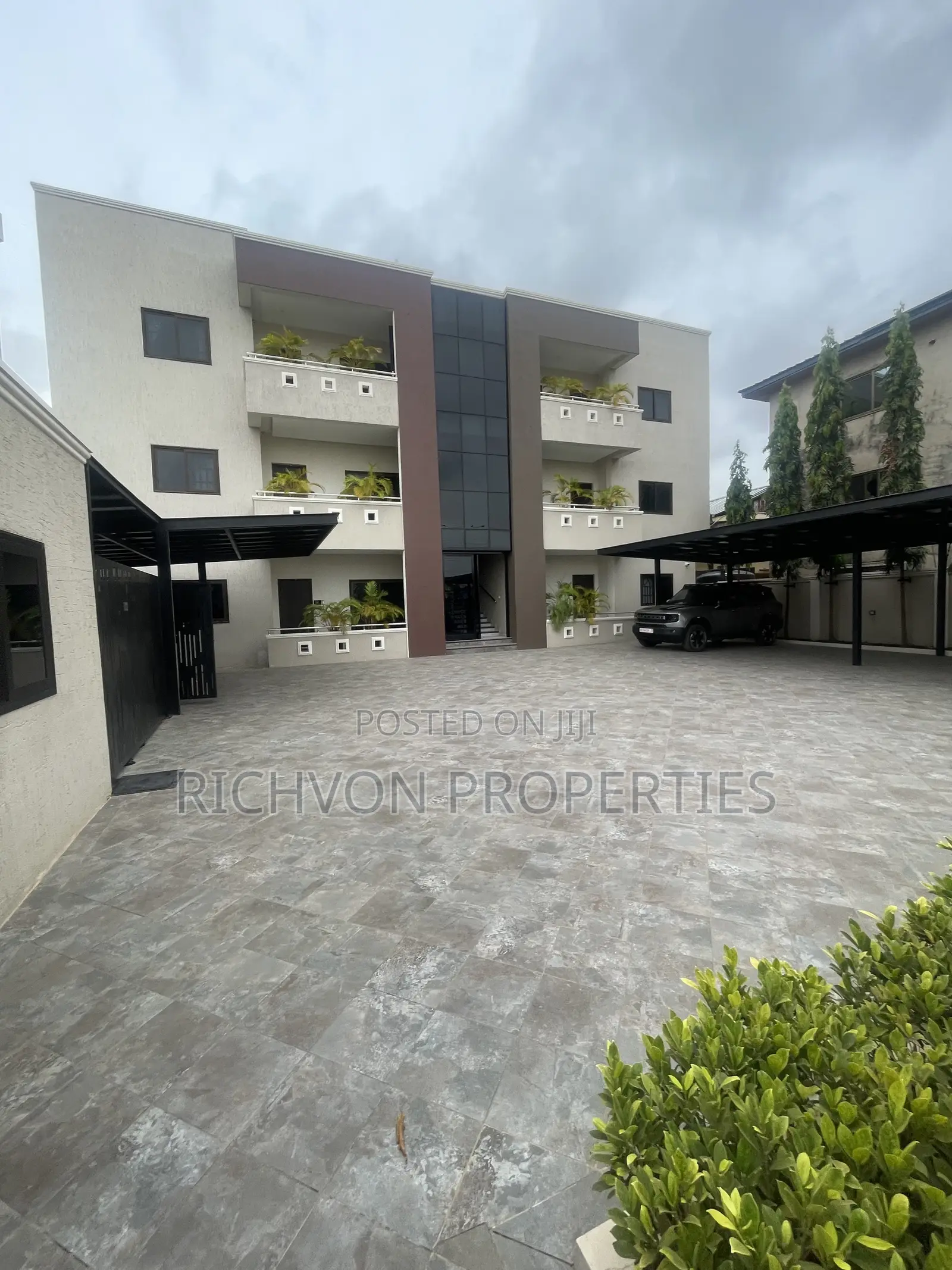 Furnished 3bdrm Apartment in Richvon, Baatsona Total for rent