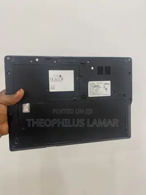 New Laptop Fujitsu Lifebook E5410 8GB Intel Core i5 SSD 256GB