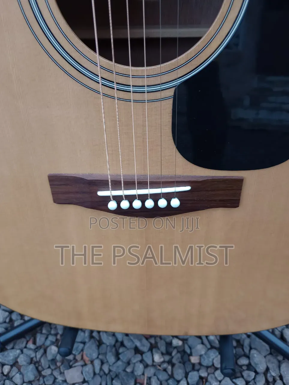 Yamaha F310 Acoustic Guitar With Padded Bag