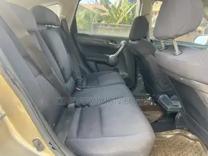 Honda CR-V 2010 Gold