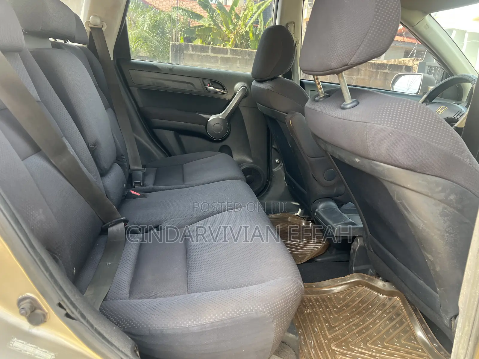 Honda CR-V 2010 Gold