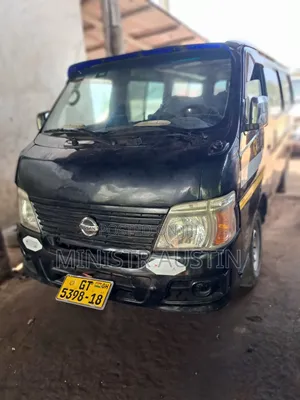 Nissan Caravan (Urvan) 2013 Black