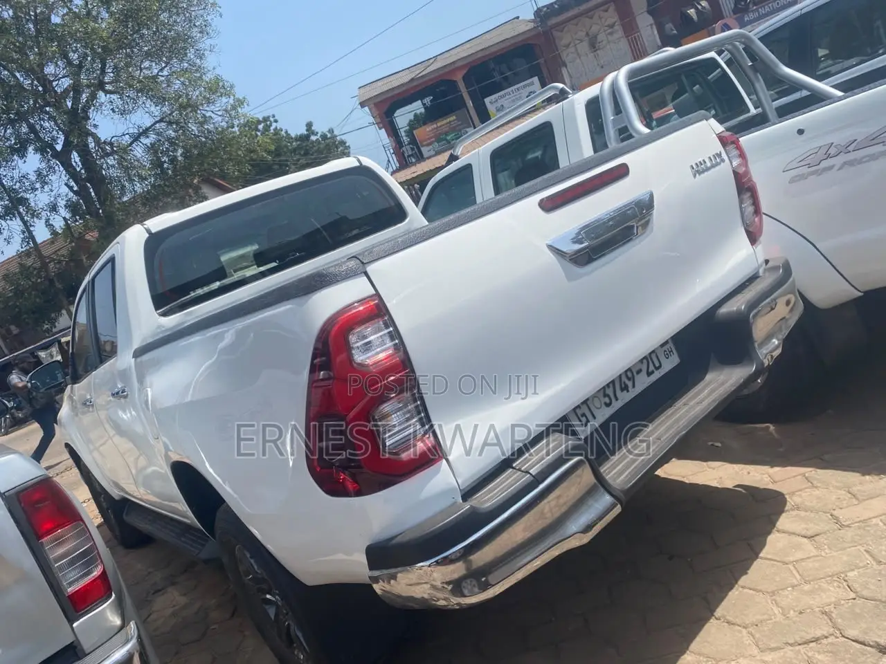 Toyota Hilux 2020 White