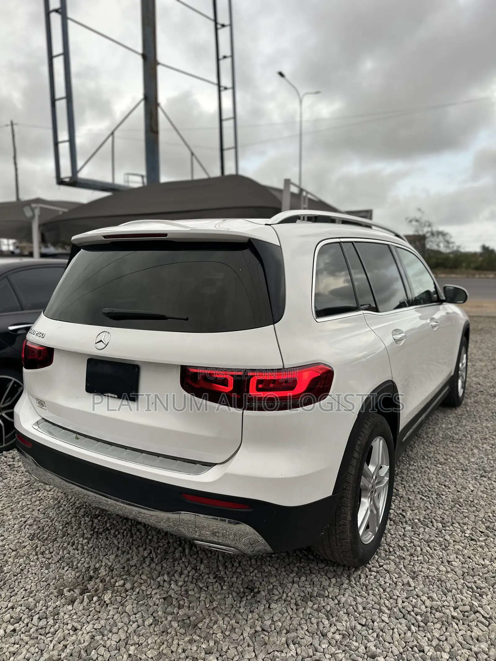 Mercedes-Benz GLB-Class GLB 250 4MATIC 2023 White