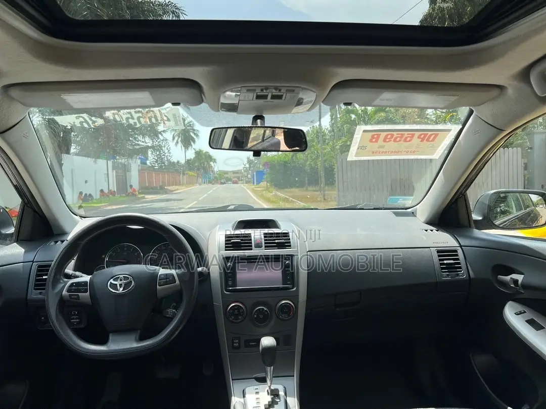 Toyota Corolla S 5-Speed 2013 Gray