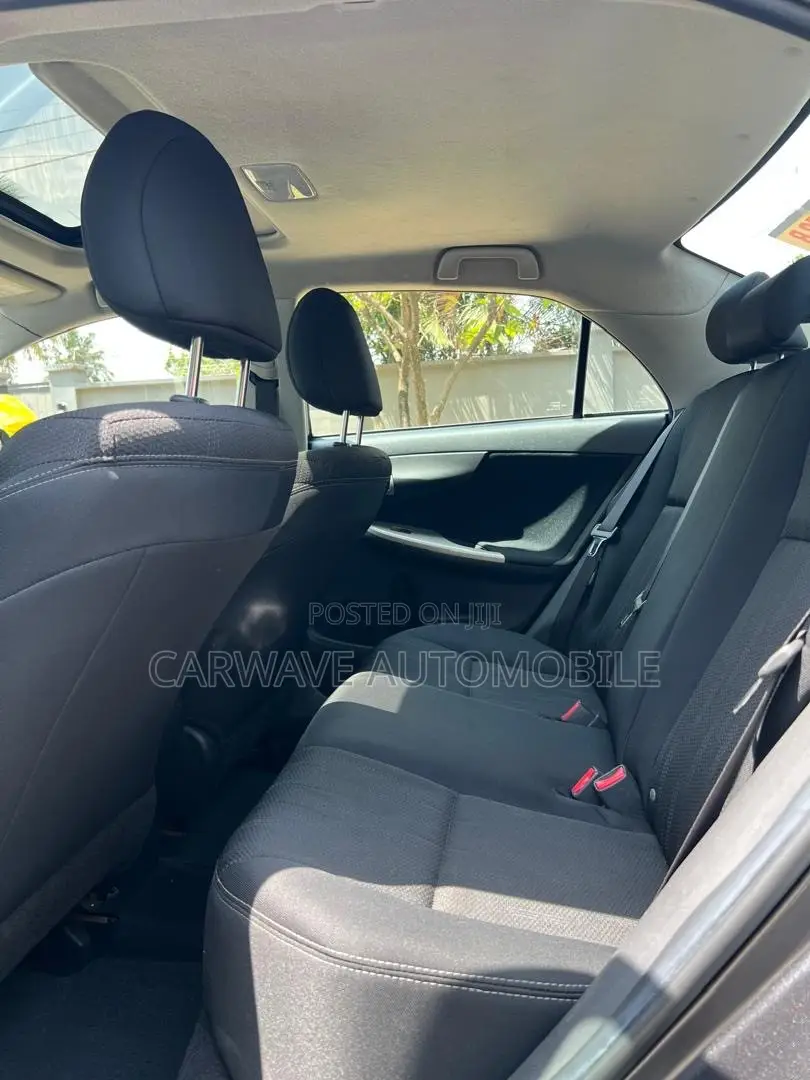 Toyota Corolla S 5-Speed 2013 Gray
