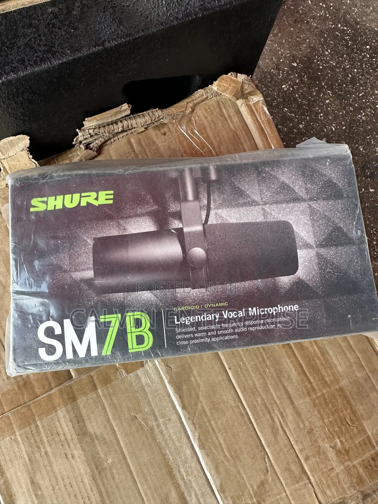 Shure SM7b Legendary Vocal Microphone