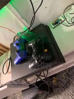 PS4 Standard
