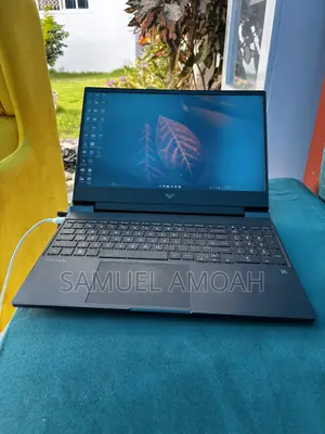Laptop HP Victus 15 24GB AMD Ryzen 5 SSD 512GB
