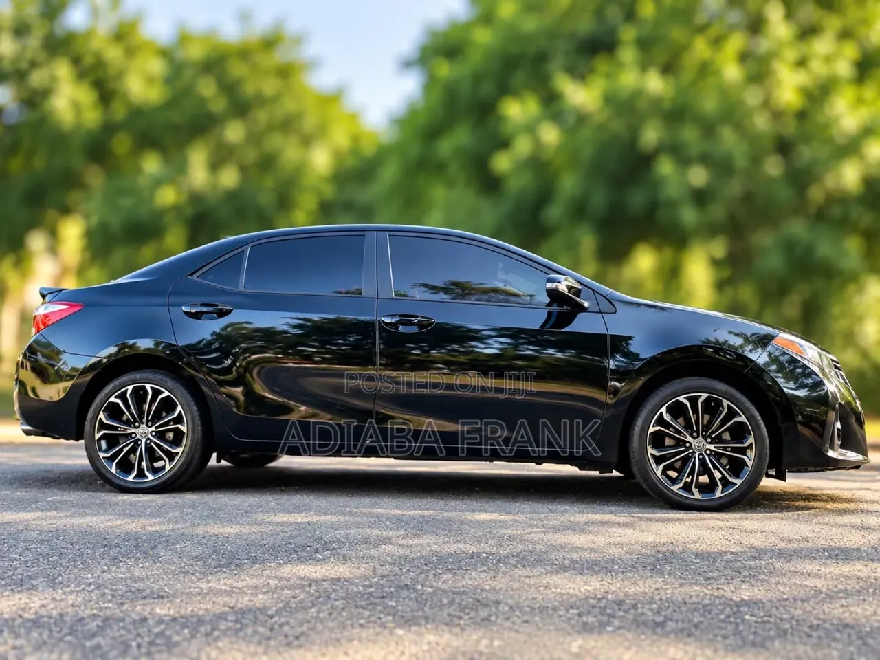 Toyota Corolla 2016 Black