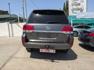 Toyota Land Cruiser 4.5 V8 GXR 2013 Gray