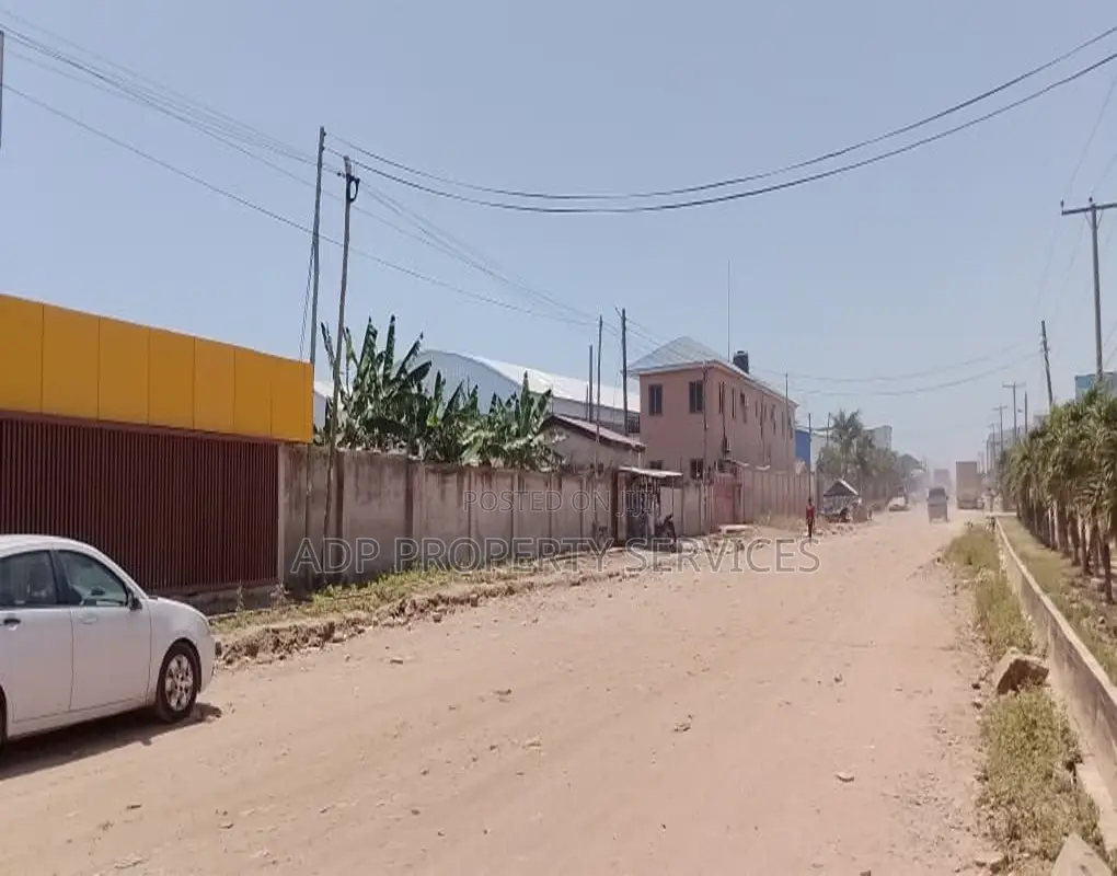 Industrial Land + Warehouse for Sale – Spintex on Motorway, Accra!