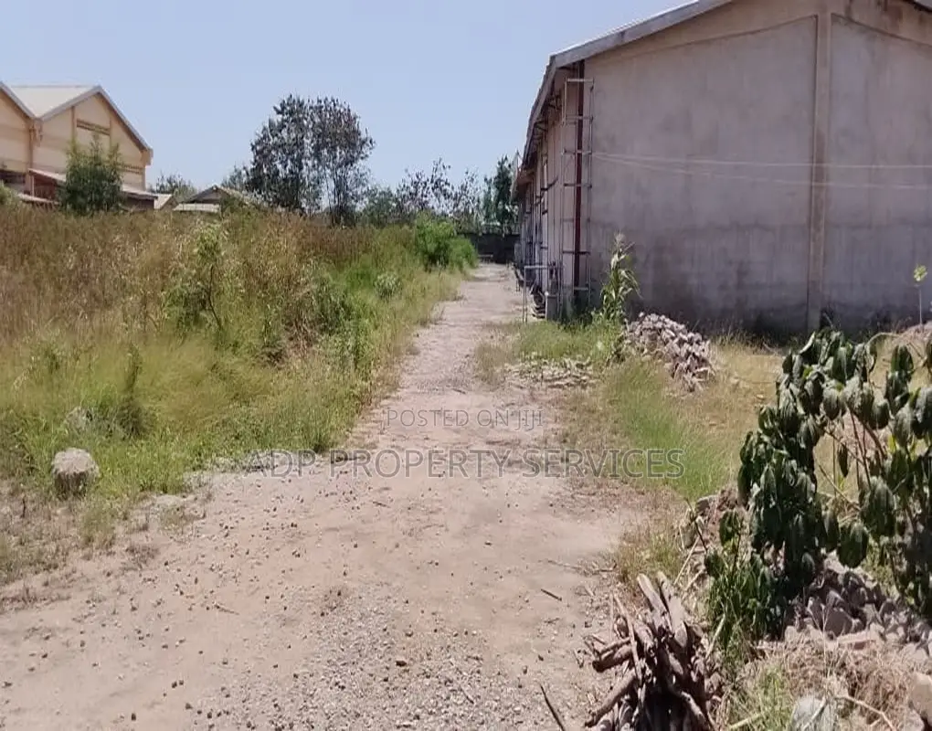 Industrial Land + Warehouse for Sale – Spintex on Motorway, Accra!