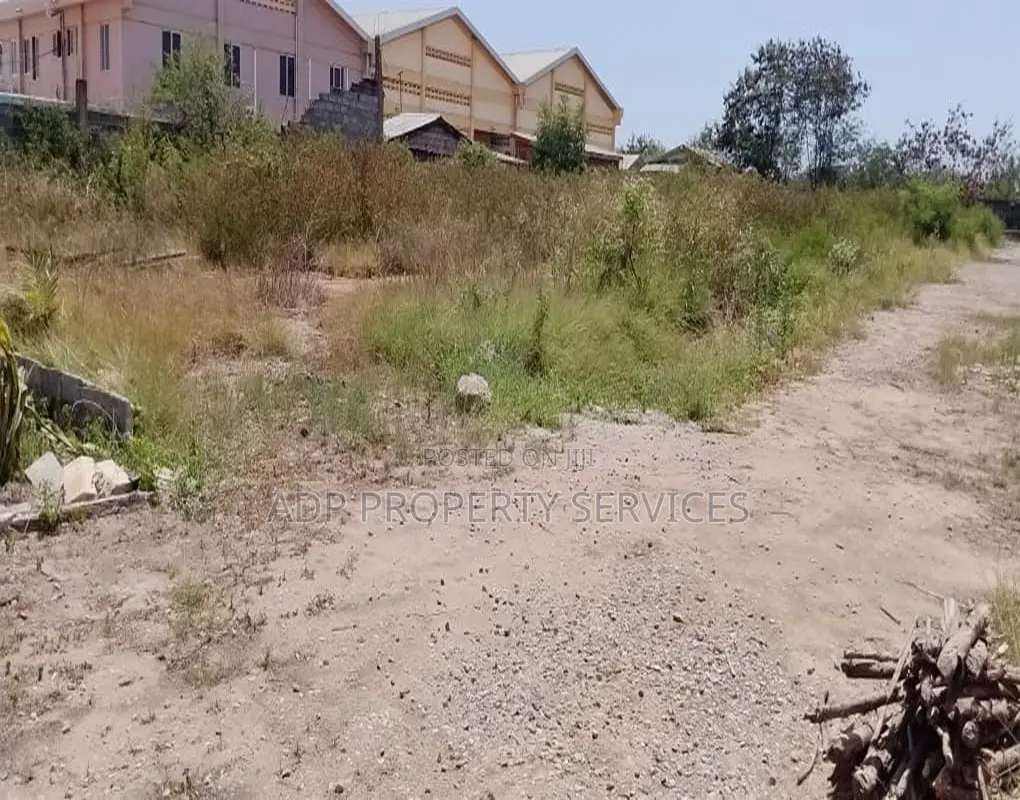 Industrial Land + Warehouse for Sale – Spintex on Motorway, Accra!
