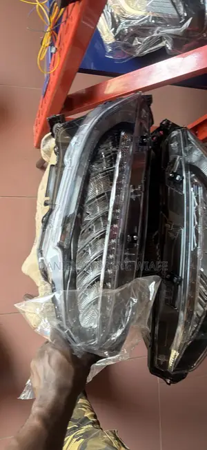 Honda Civic 2016-2022 Headlights (LED)