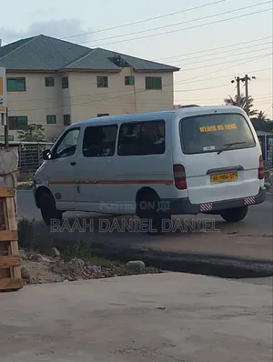 Toyota HiAce 2008 White