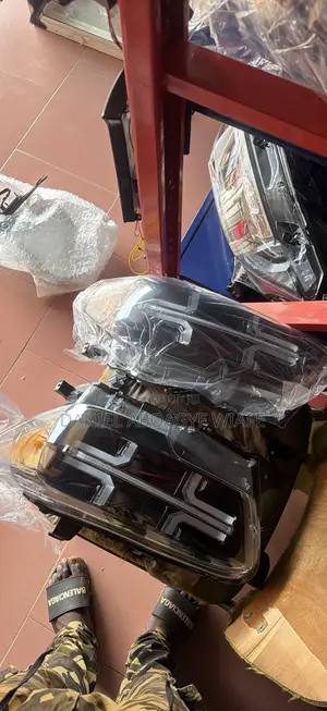Tacoma 2020 Headlights Fully Upgraded/Spec