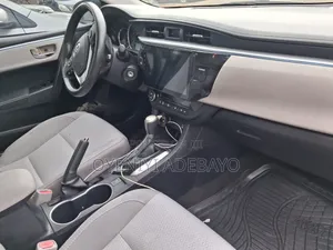 Toyota Corolla 2016 Silver