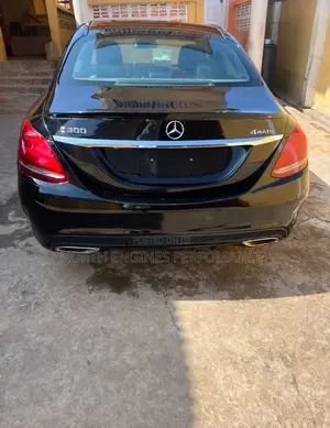 Mercedes-Benz C300 Luxury 4Matic Sedan AWD (2.0L 4cyl 7A) 2016 Black