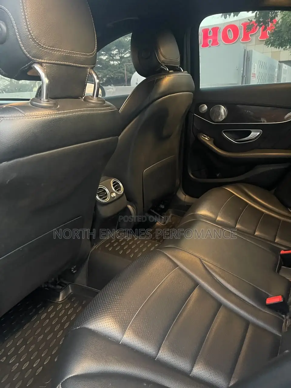 Mercedes-Benz C300 Luxury 4Matic Sedan AWD (2.0L 4cyl 7A) 2016 Black