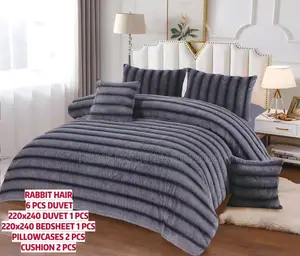 6-Piece Fluffy Duvet Set With Throw Pillows 220×240cm