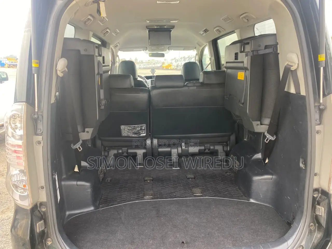 Toyota Voxy V 2WD 8-Seater 2013 Black