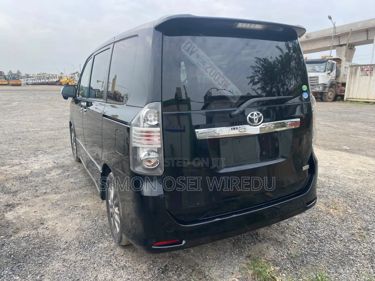Toyota Voxy V 2WD 8-Seater 2013 Black