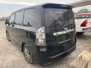 Toyota Voxy V 2WD 8-Seater 2013 Black