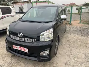 Toyota Voxy V 2WD 8-Seater 2013 Black