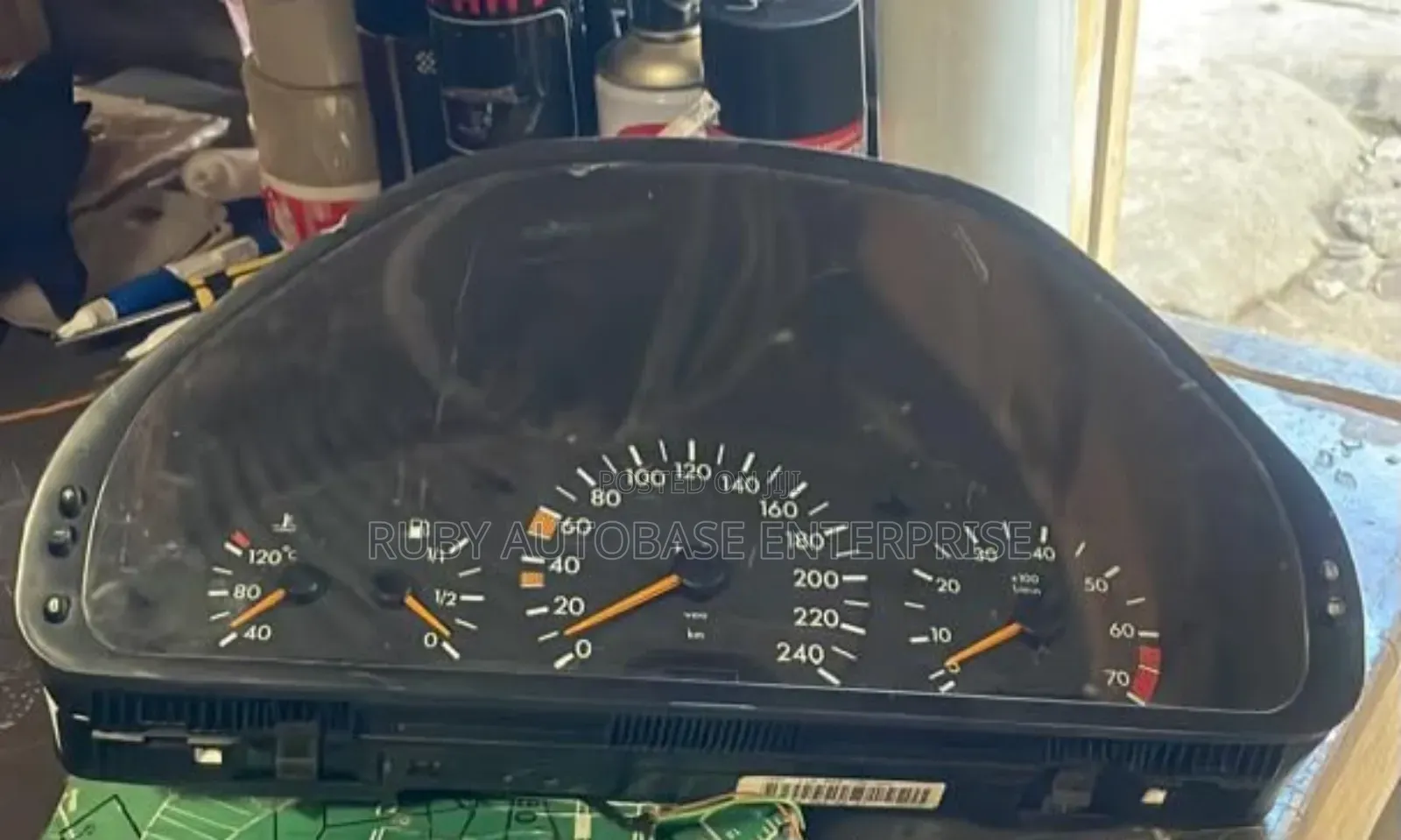 Mercedes-Benz C-Class Speedometer