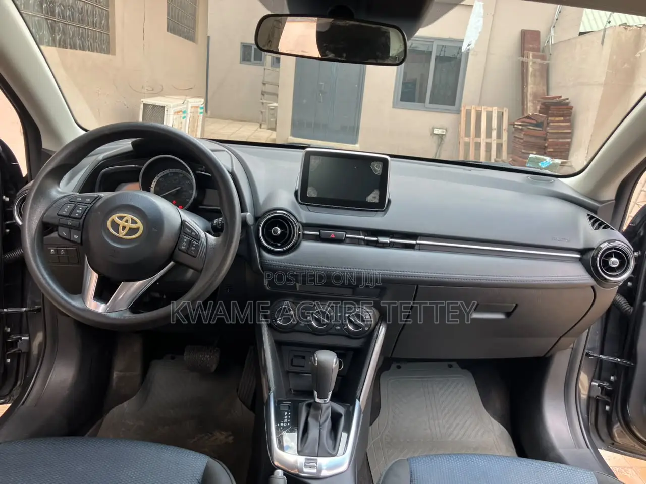 Toyota Yaris iA 1.5 FWD 2017 Gray
