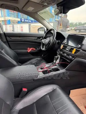 Honda Accord Sport (1.5L 4cyl Turbo CVT) 2019 Silver
