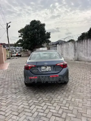Toyota Corolla 2016 Gray