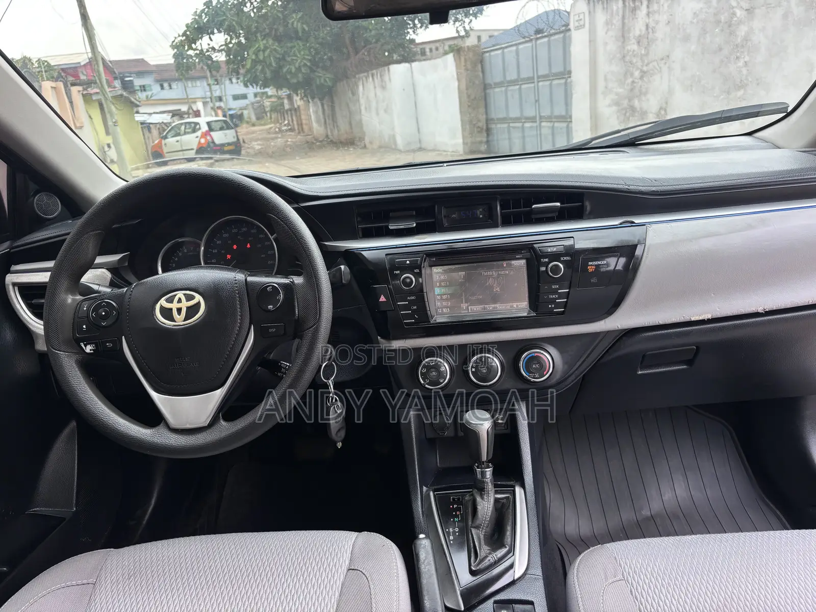 Toyota Corolla 2016 Gray