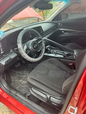 Hyundai Elantra 2021