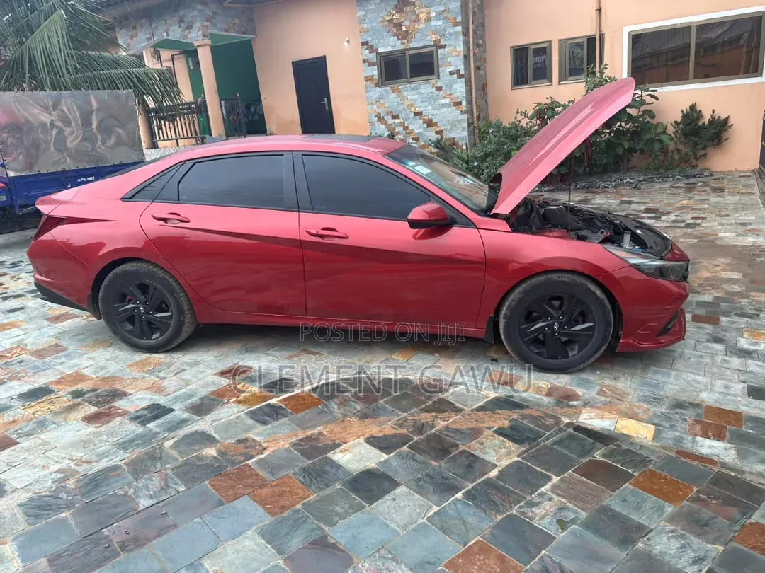 Hyundai Elantra 2021