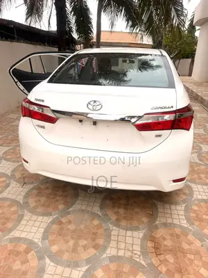 Toyota Corolla 2016 White
