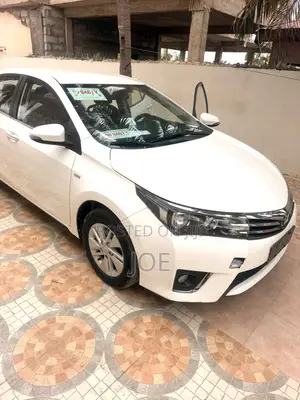 Toyota Corolla 2016 White