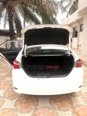 Toyota Corolla 2016 White